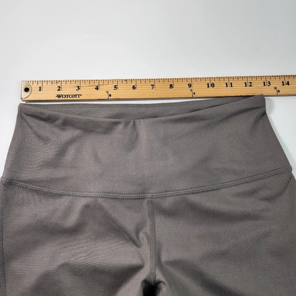 Z by Zella Gray Cropped 4 Way Stretch Leggings NEW Size Small Workout Gym - Picture 11 of 13